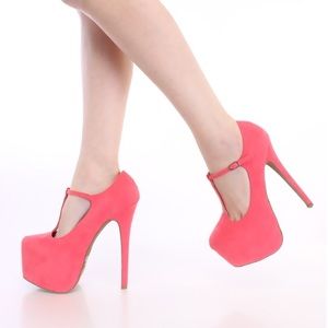 Pink MaryJanes tstrap platforms